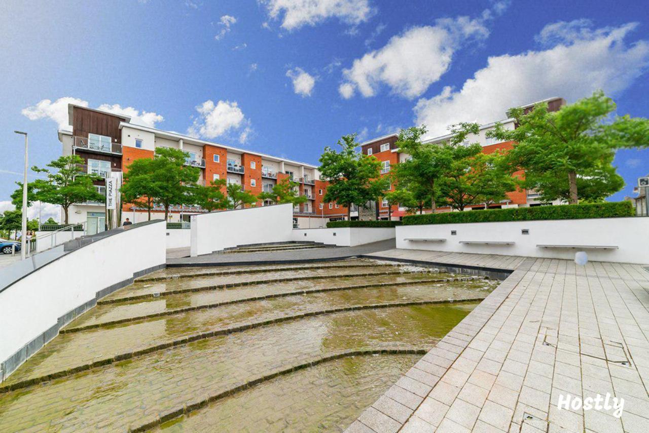 Puffin Way - Comfortable, Spacious House With Parking Ридинг Экстерьер фото